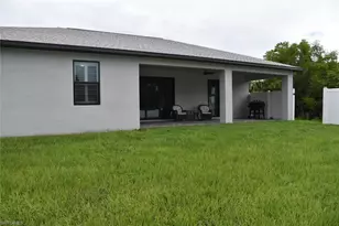 4666 Villa Capri Ln, Bonita Springs, FL 34134 - Photo 7