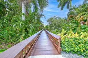 5550 Heron Point Dr, Naples, FL 34108 - Photo 33