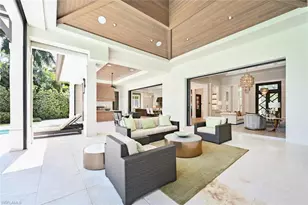 727 Buttonbush Ln, Naples, FL 34108 - Photo 47