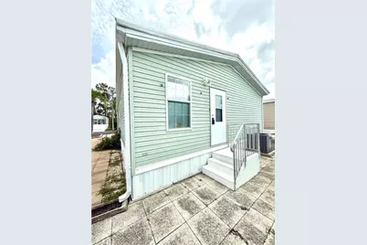 120 Caravan Cir, North Fort Myers, FL 33903 - Photo 17