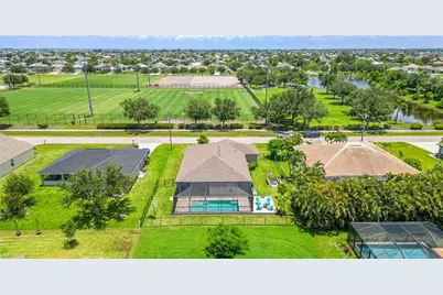2714 SW 3rd Ln, Cape Coral, FL 33991 - Photo 5