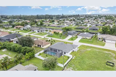 1406 SW 13th St, Cape Coral, FL 33991 - Photo 31
