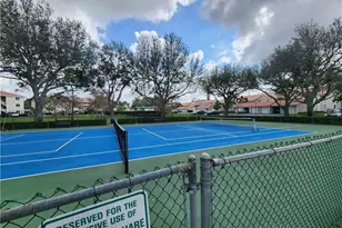 6985 Dennis Cir, Naples, FL 34104 - Photo 15