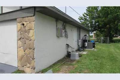 1409 NW 7th Pl, Cape Coral, FL 33993 - Photo 7