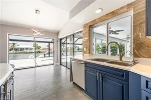 2517 SW 52nd St, Cape Coral, FL 33914 - Photo 11