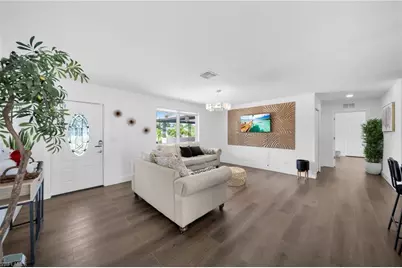 127 SE 43rd Ln, Cape Coral, FL 33904 - Photo 5