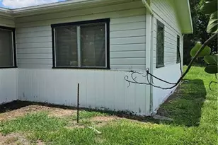 287 Poe Ave, North Fort Myers, FL 33917 - Photo 3