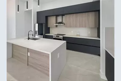 9 SW 14th Ave, Cape Coral, FL 33991 - Photo 11