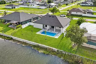 9 SW 14th Ave, Cape Coral, FL 33991 - Photo 35