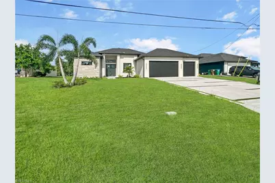 9 SW 14th Ave, Cape Coral, FL 33991 - Photo 5