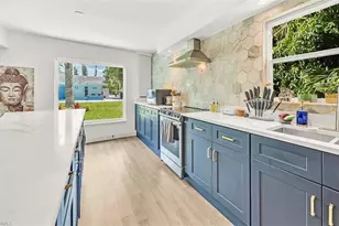 27237 Rio Vista Cir, Bonita Springs, FL 34135 - Photo 15