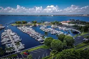 9521 Mariners Cove Ln, Fort Myers, FL 33919 - Photo 29