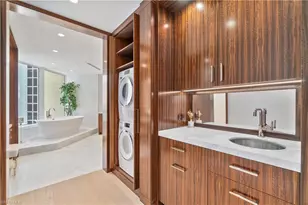 4021 Gulf Shore Blvd N, Naples, FL 34103 - Photo 25