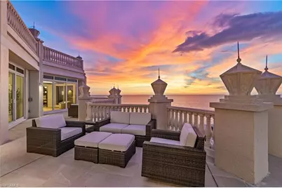 4021 Gulf Shore Blvd N #14, Naples, FL 34103 - Photo 1