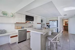 4041 Gulf Shore Blvd N, Naples, FL 34103 - Photo 11