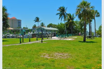 5441 Peppertree Dr #6, Fort Myers, FL 33908 - Photo 41