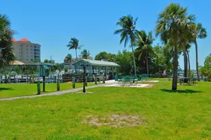 5441 Peppertree Dr, Fort Myers, FL 33908 - Photo 41