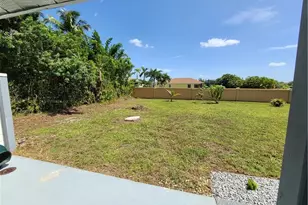 134 SE 8th St, Cape Coral, FL 33990 - Photo 7