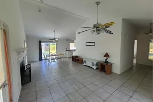 134 SE 8th St, Cape Coral, FL 33990 - Photo 13