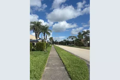 5245 Cedarbend Dr #4, Fort Myers, FL 33919 - Photo 39