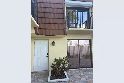 5245 Cedarbend Dr #4, Fort Myers, FL 33919 - Photo 5