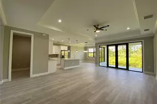 308 Golden Gate Blvd E, Naples, FL 34117 - Photo 3