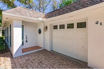 217 Yorkshire Ct #2, Naples, FL 34112 - Photo 3