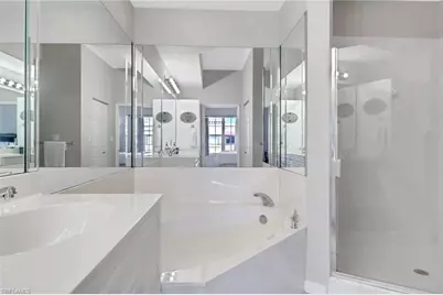 401 Bayfront Pl #3502, Naples, FL 34102 - Photo 9