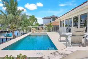 1048 Cottonwood Ct, Marco Island, FL 34145 - Photo 27