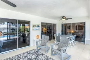 1048 Cottonwood Ct, Marco Island, FL 34145 - Photo 23