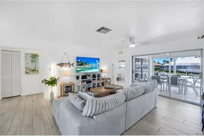 1048 Cottonwood Ct, Marco Island, FL 34145 - Photo 3