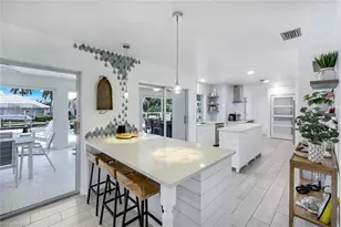 1048 Cottonwood Ct, Marco Island, FL 34145 - Photo 7