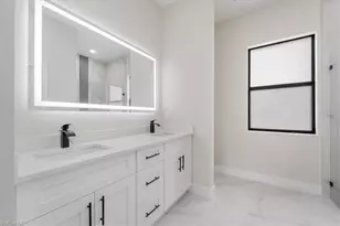 915 Anthony St E, Lehigh Acres, FL 33974 - Photo 13