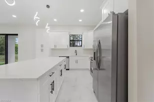 915 Anthony St E, Lehigh Acres, FL 33974 - Photo 35