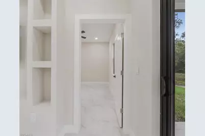 915 Anthony St E, Lehigh Acres, FL 33974 - Photo 17