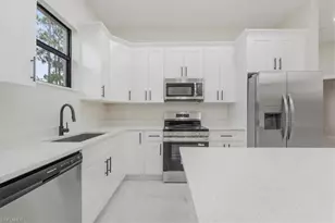 915 Anthony St E, Lehigh Acres, FL 33974 - Photo 33