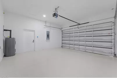 915 Anthony St E, Lehigh Acres, FL 33974 - Photo 39