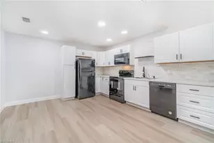 17287 Timber Oak Ln, Fort Myers, FL 33908 - Photo 7