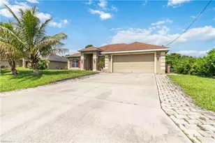 915 Alvin Ave, Lehigh Acres, FL 33971 - Photo 3