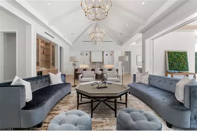 3290 Crayton Rd, Naples, FL 34103 - Photo 9