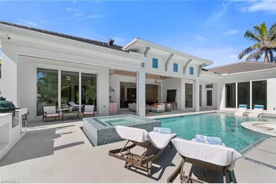 3290 Crayton Rd, Naples, FL 34103 - Photo 45