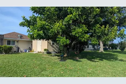 169 SE 21st St, Cape Coral, FL 33990 - Photo 29
