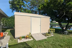 169 SE 21st St, Cape Coral, FL 33990 - Photo 25