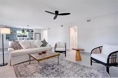982 13th St N, Naples, FL 34102 - Photo 9
