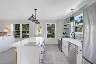 982 13th St N, Naples, FL 34102 - Photo 7
