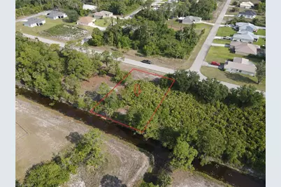 728 Manhattan St E, Lehigh Acres, FL 33974 - Photo 3