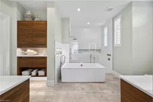 745 Riviera Dr, Naples, FL 34103 - Photo 15