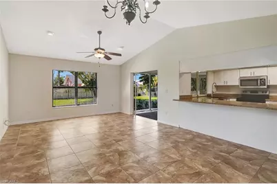 210 NE 10th Ave, Cape Coral, FL 33909 - Photo 9