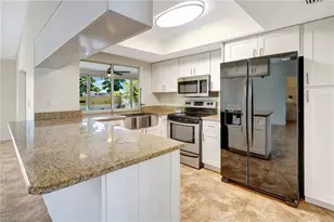 210 NE 10th Ave, Cape Coral, FL 33909 - Photo 5