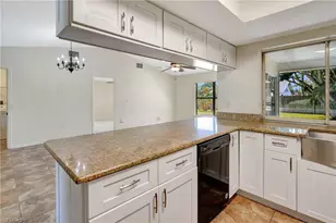 210 NE 10th Ave, Cape Coral, FL 33909 - Photo 7